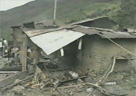 casa campesina destruida por el ELN